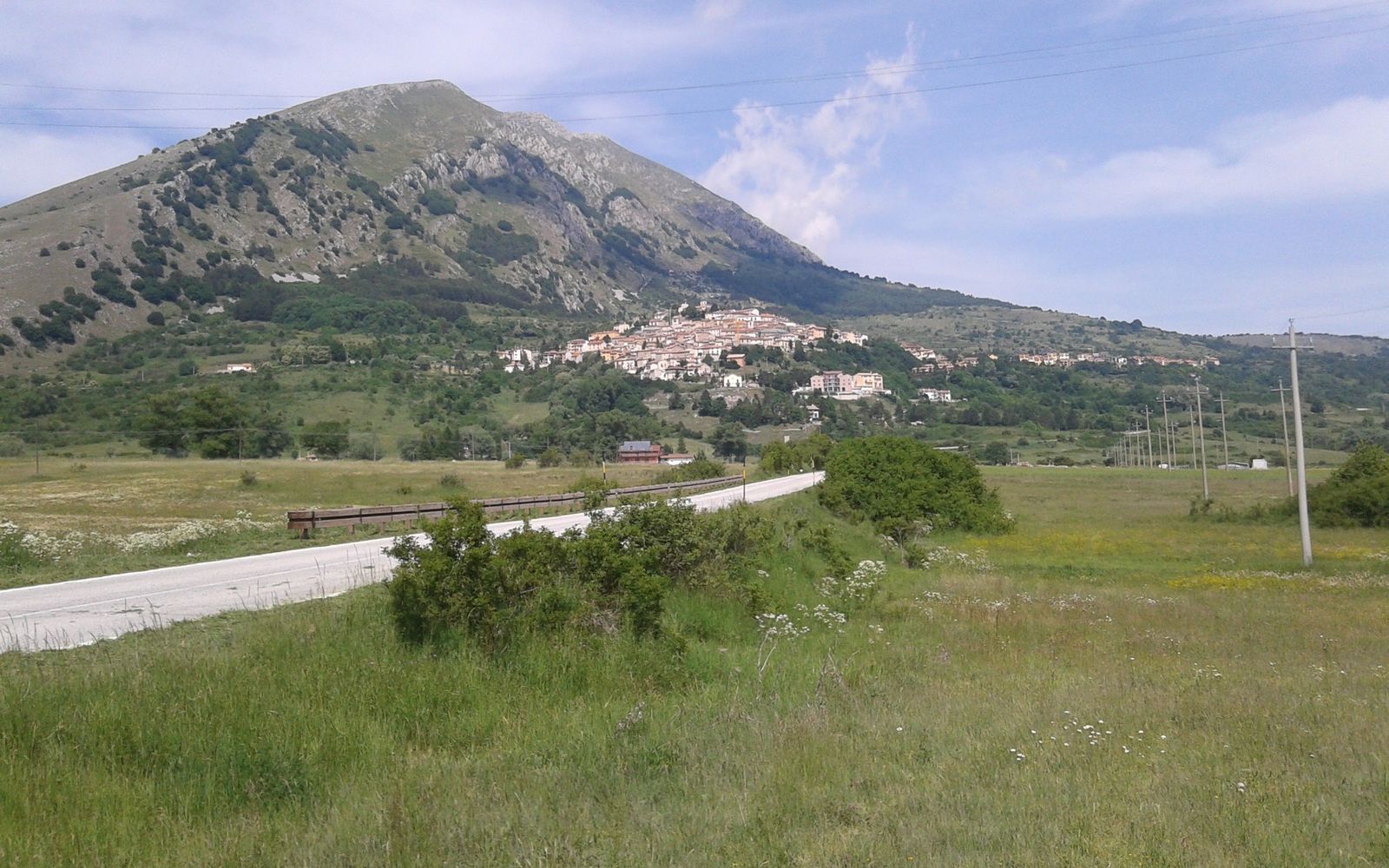 Rocca di Cambio sull’Altopiano delle Rocche