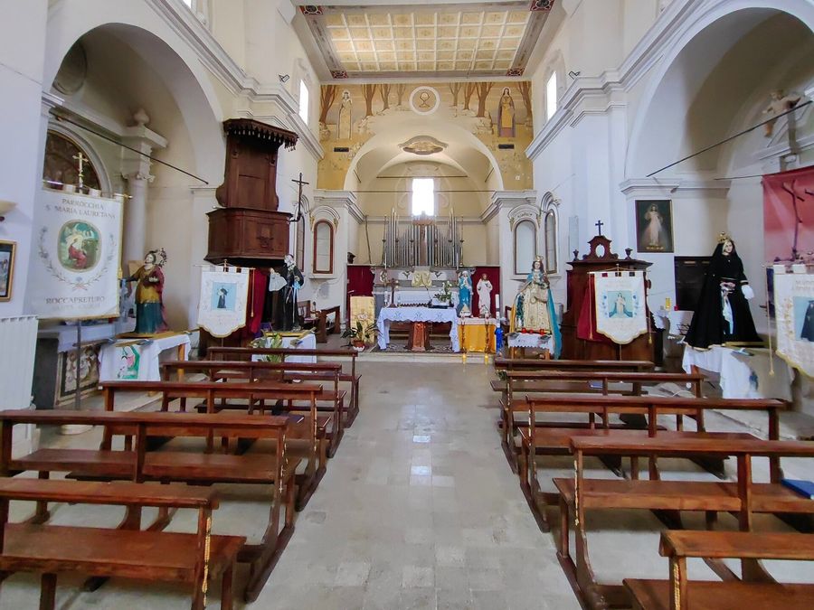 Interno della chiesa di San Sebastiano, Roccapreturo